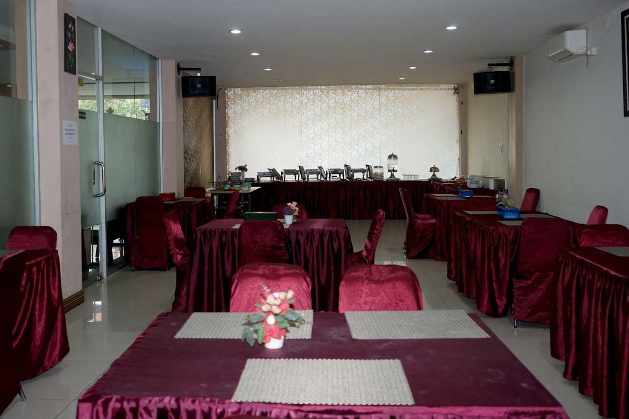 Hotel Golden Vella Pangkal Pinang Ngoại thất bức ảnh